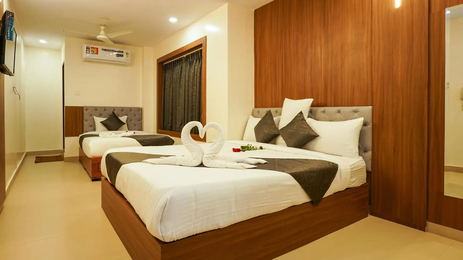Royal Plaza City كاليكوت 3*,  الهند